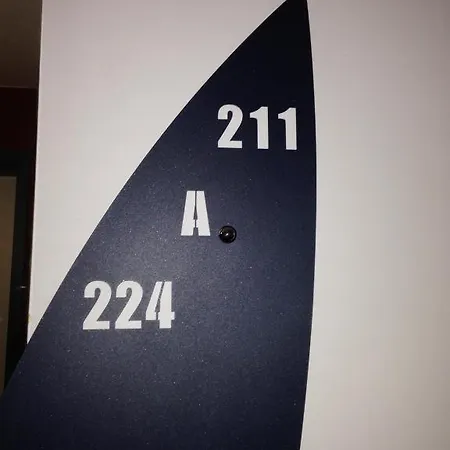 Lidotel ホテル ラモンヴィル・サン・タニュ