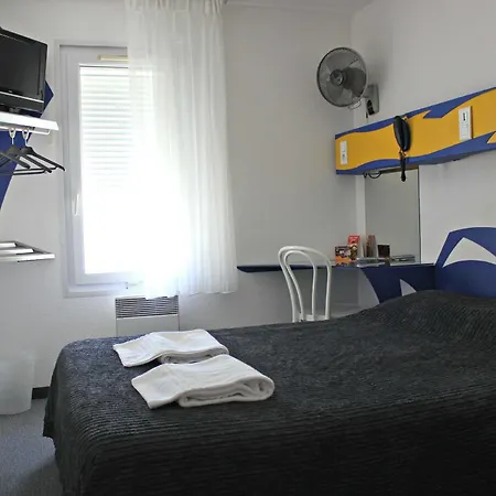 Lidotel 2* ラモンヴィル・サン・タニュ