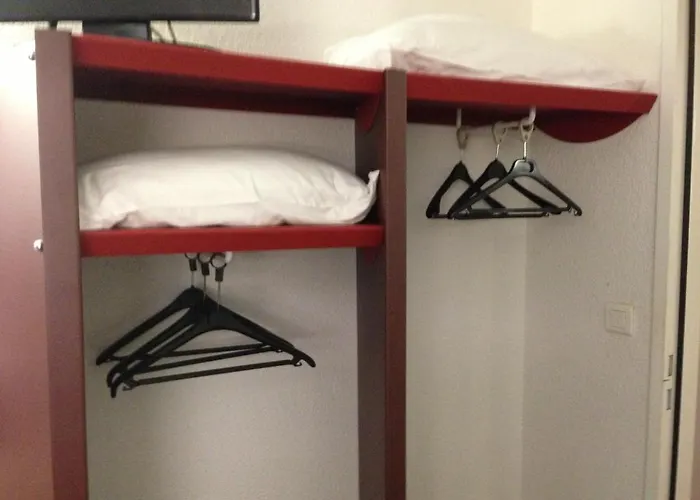 Lidotel 2* ラモンヴィル・サン・タニュ