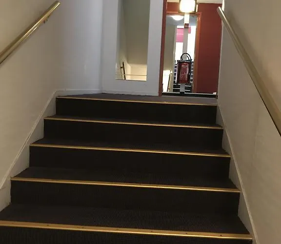 Lidotel 2* ラモンヴィル・サン・タニュ