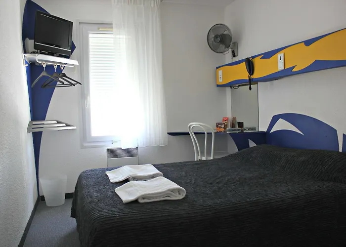 Lidotel 2* ラモンヴィル・サン・タニュ