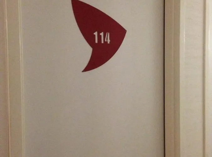 ホテル Lidotel ラモンヴィル・サン・タニュ