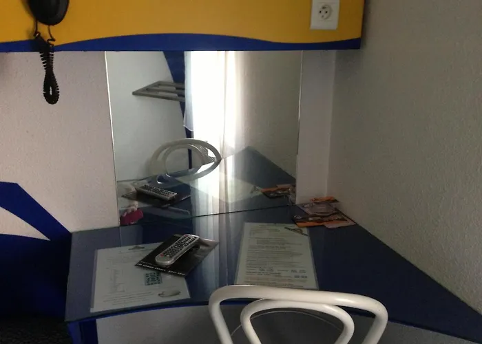 Lidotel ホテル ラモンヴィル・サン・タニュ