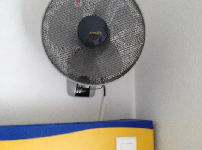 ホテル Lidotel ラモンヴィル・サン・タニュ