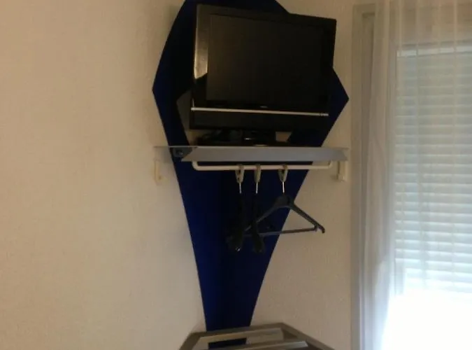 Lidotel ラモンヴィル・サン・タニュ