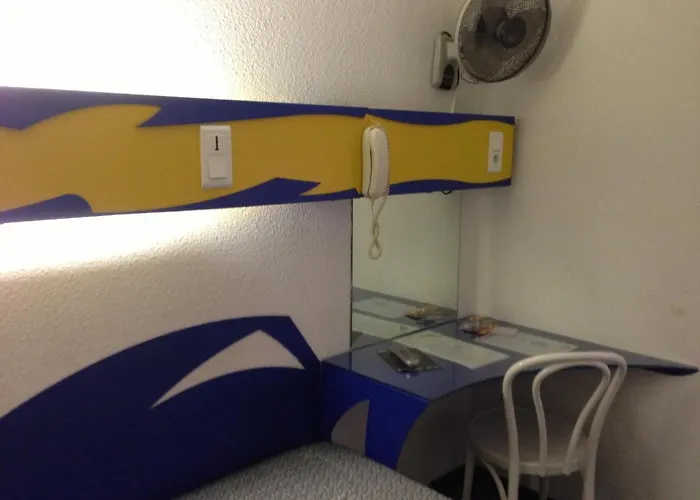 Lidotel 2* ラモンヴィル・サン・タニュ